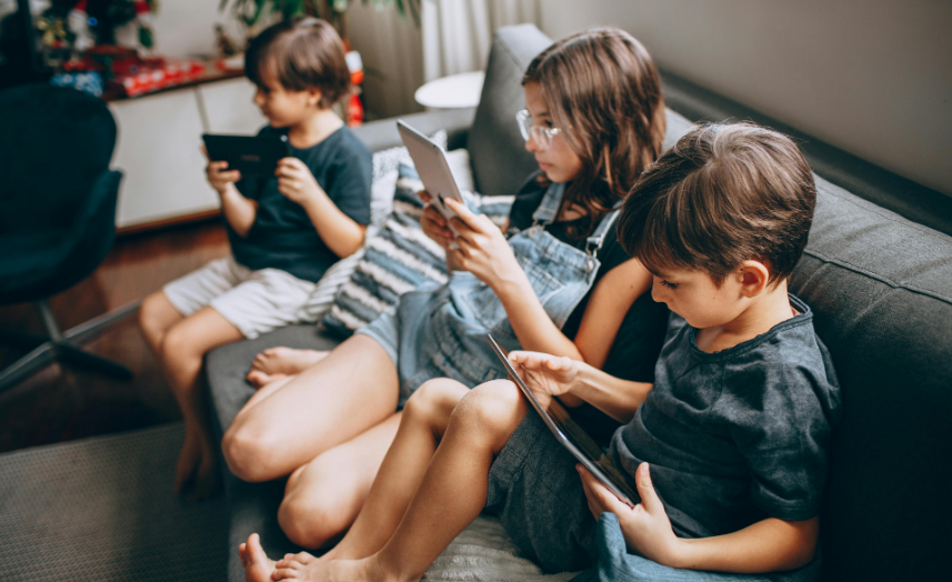 WhatsApp anuncia novos controles parentais para contas de crianças e adolescentes