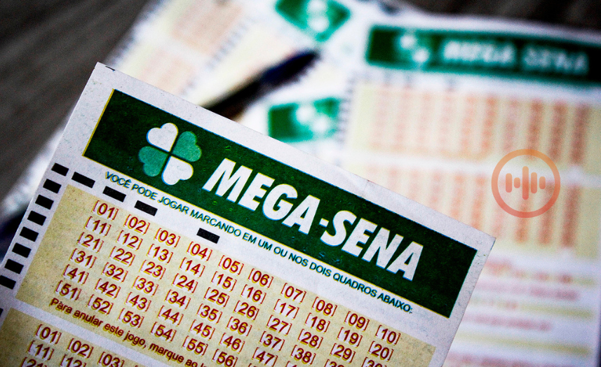 Mega-Sena acumula e próximo prêmio pode chegar a 105 milhões de reais